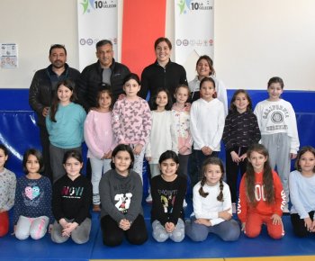 Yasemin ADAR Minik Sporcularla..