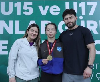 YAĞMUR EMİR, TÜRKİYE ŞAMPİYONU...